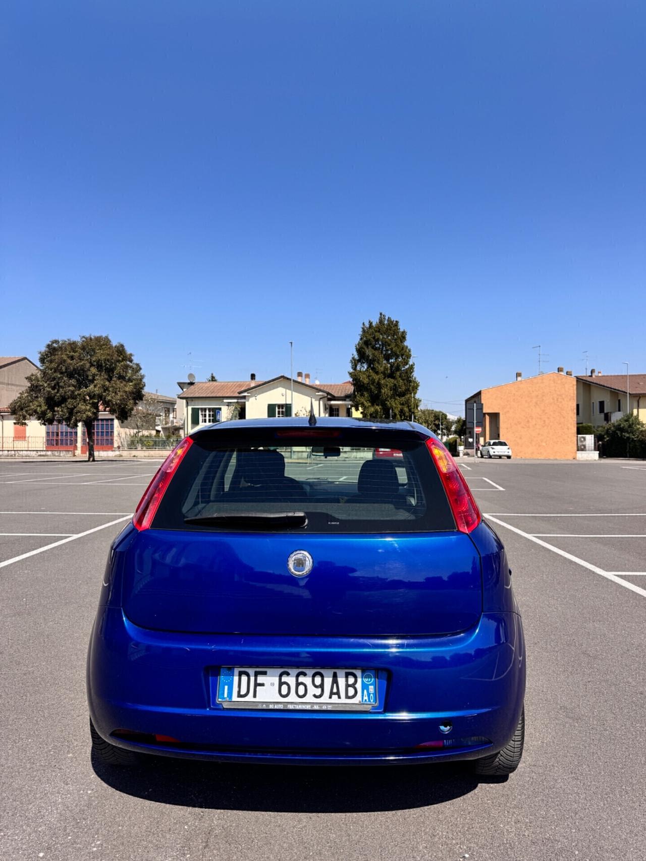 Fiat Grande Punto Grande Punto 1.3 MJT 75 CV 5 porte Dynamic