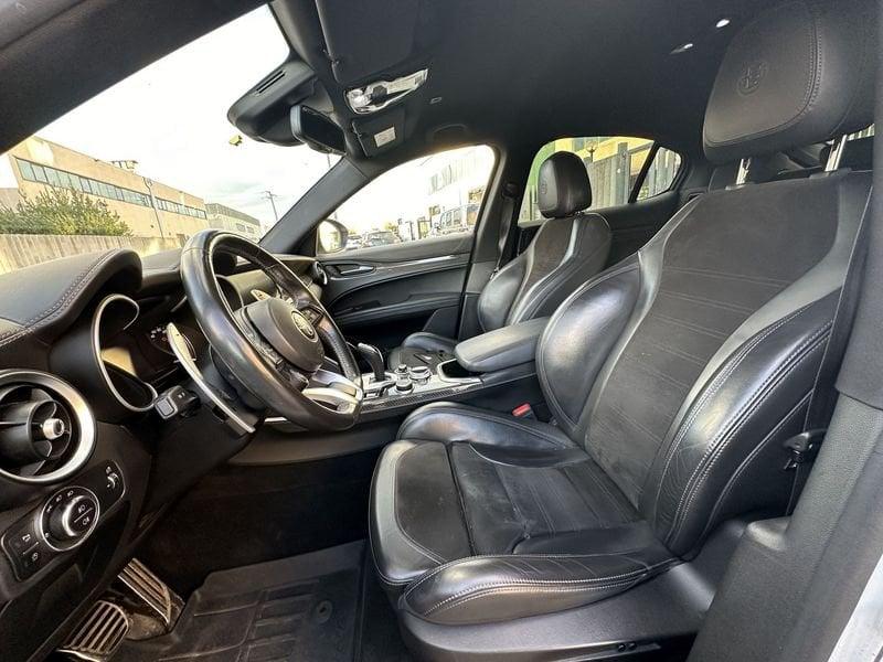 Alfa Romeo Stelvio 2.2 Turbo Q4 Veloce Ti AT8 210cv