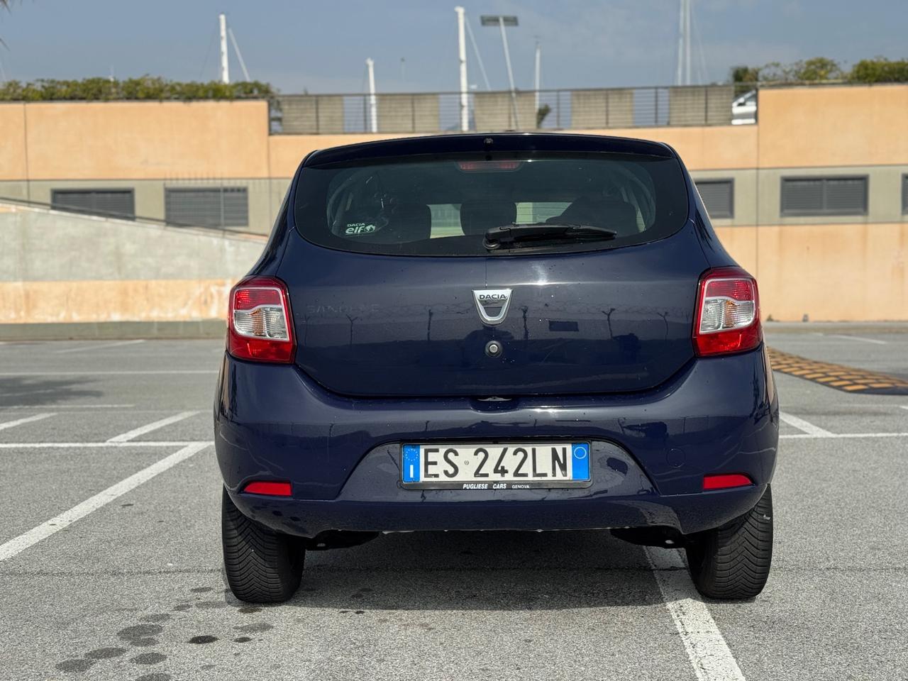 DACIA SANDERO 1.2 BENZINA 75CV NEO PATENTATI 12 MESI DI GARANZIA