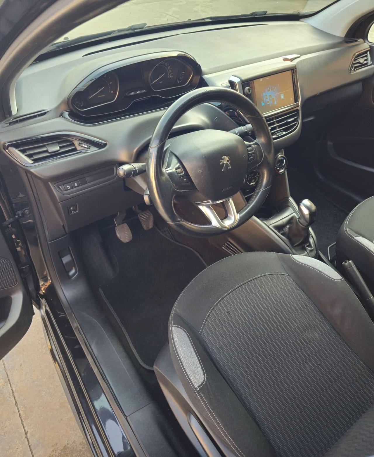 Peugeot 208 BlueHDi 75 5 porte Allure