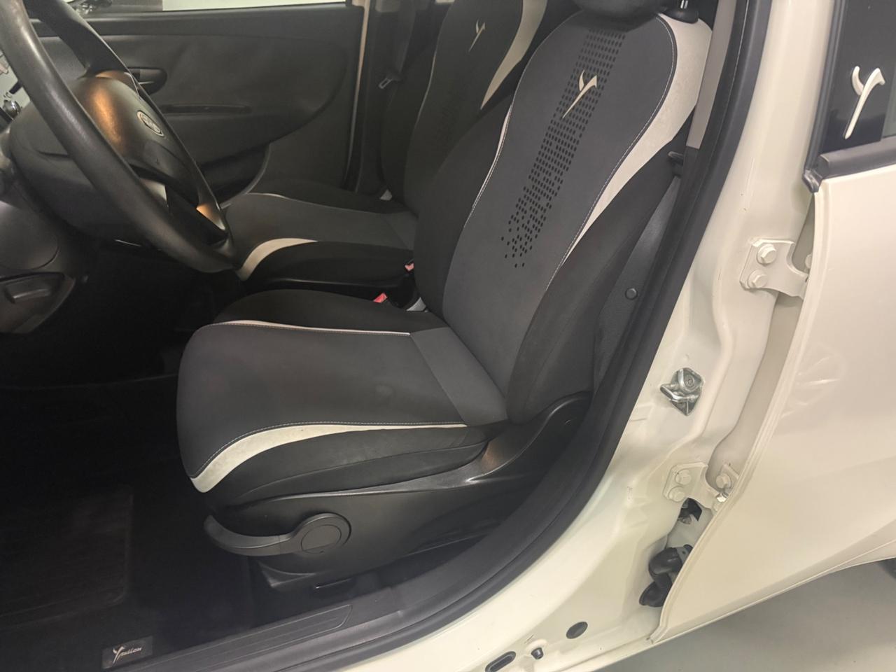 Lancia Ypsilon 1.2 69 CV 5 porte GPL Ecochic Gold