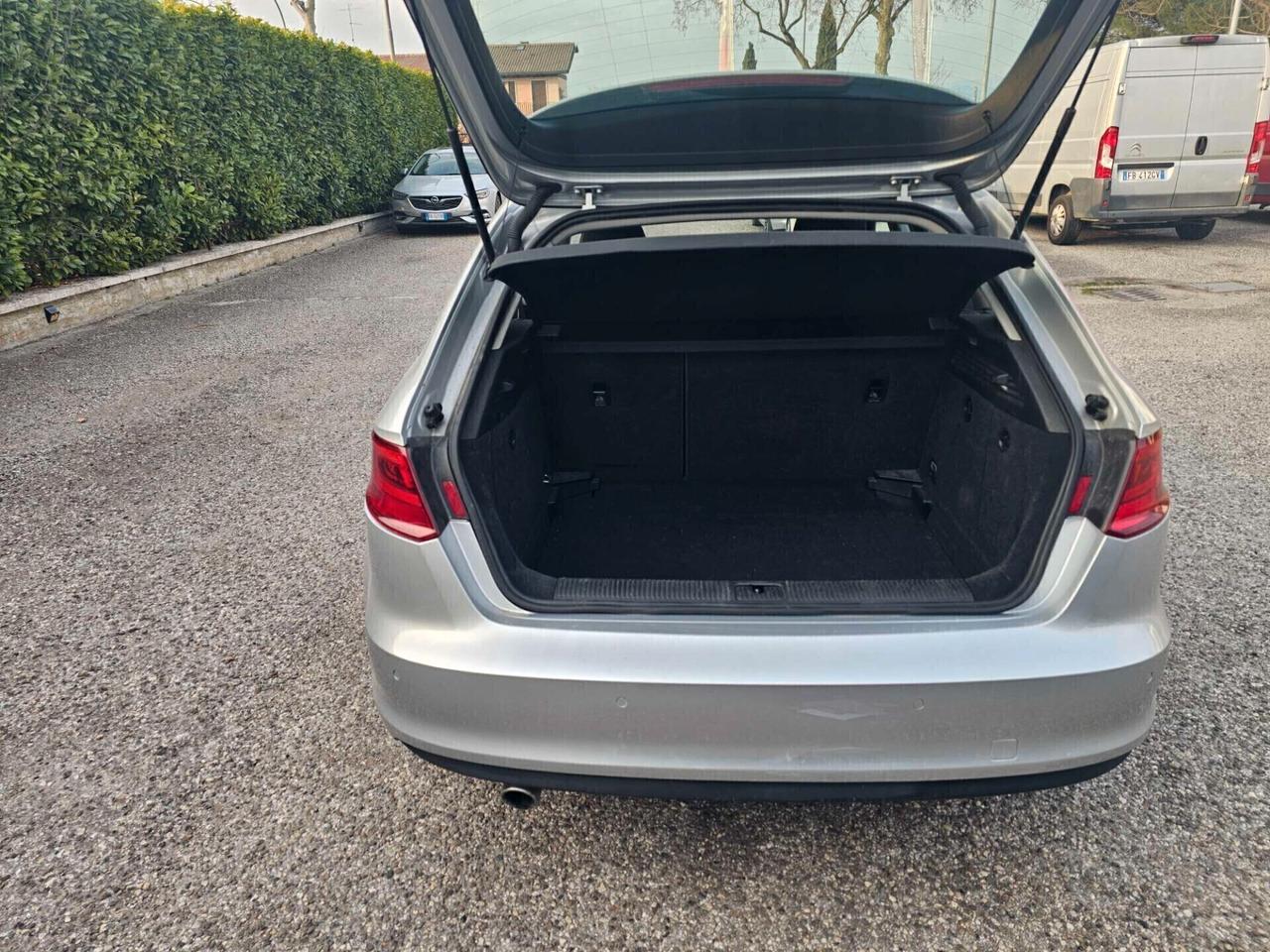 Audi A3 SPB 1.6 TDI clean diesel S tronic Ambition