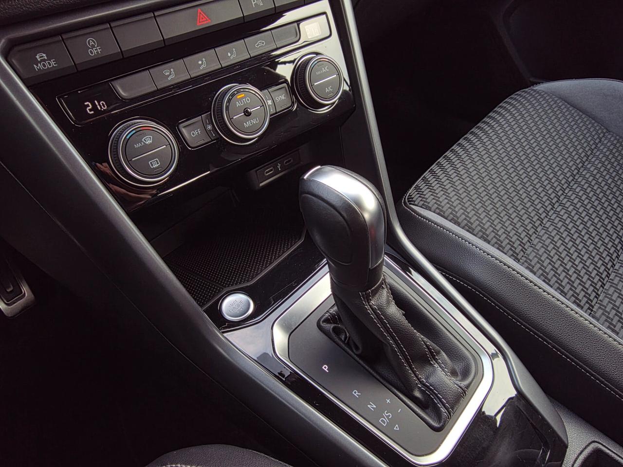 Volkswagen T-Roc Cabriolet 1.5 TSI 150cv R-Line DSG