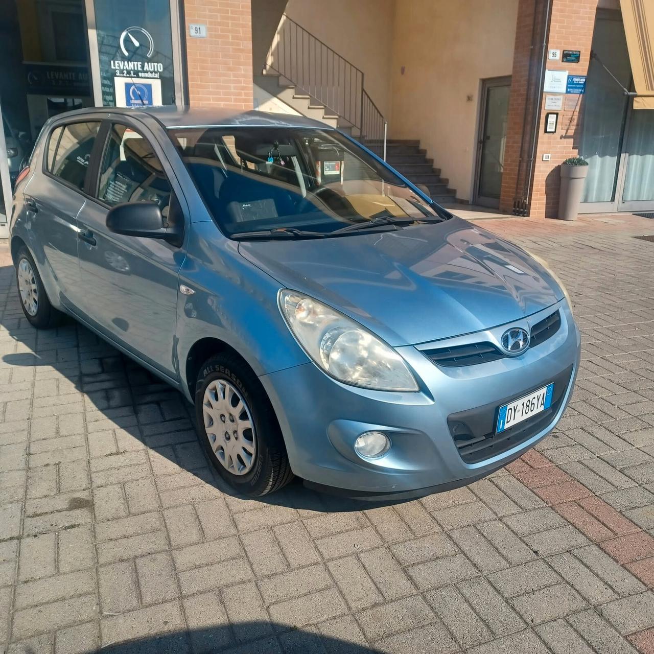 162.258KM HYUNDAI I20 GPL DI FABBRICA NEOPATENTATI