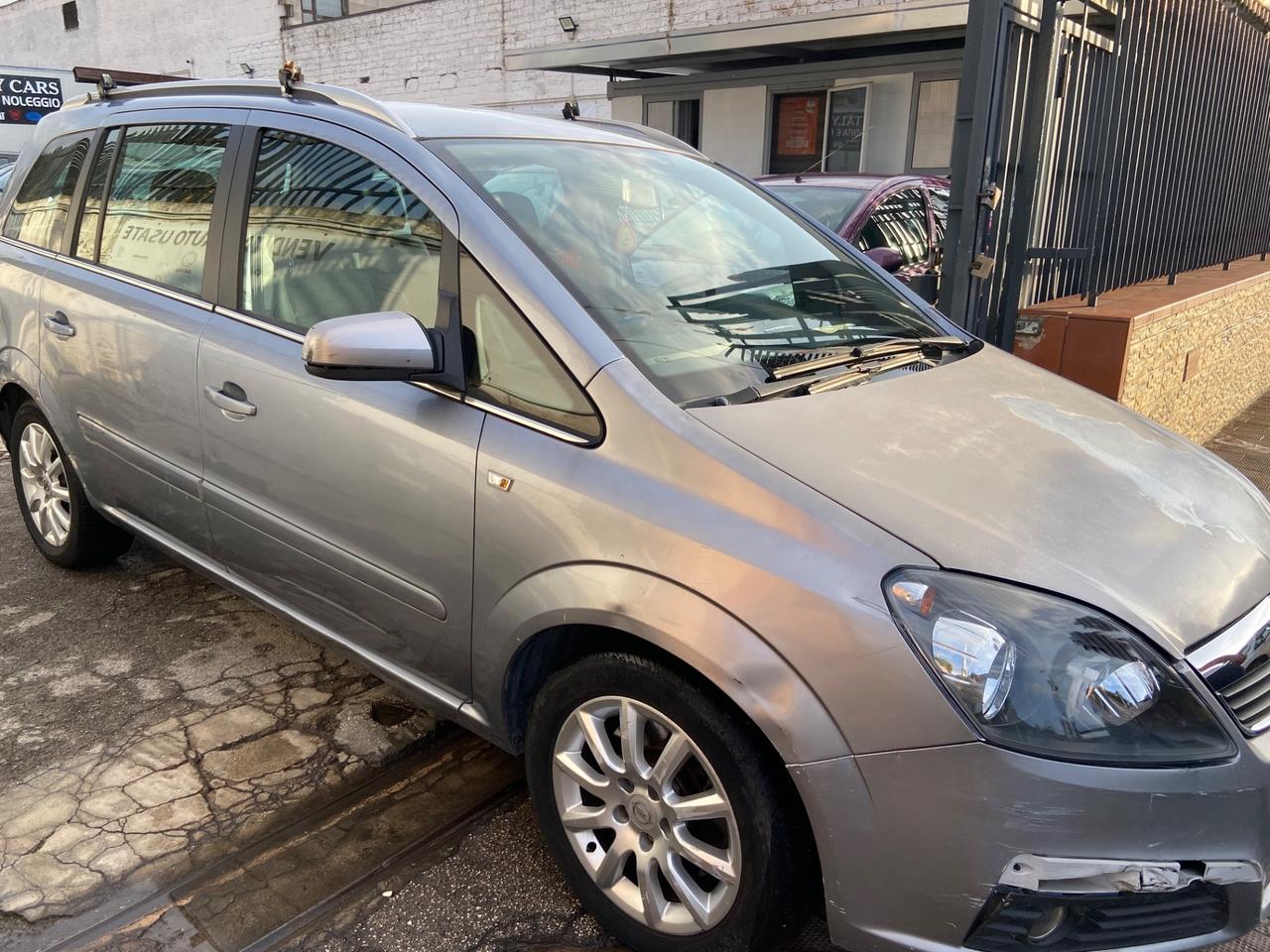 Opel Zafira 1.9 CDTI 101CV Club automatica