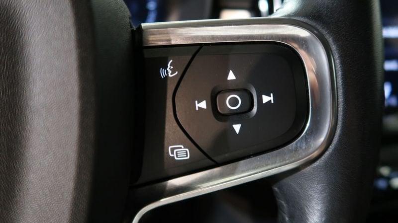 Volvo XC40 Recharge T4 Plug-in Hybrid auto Recharge Inscription Expression