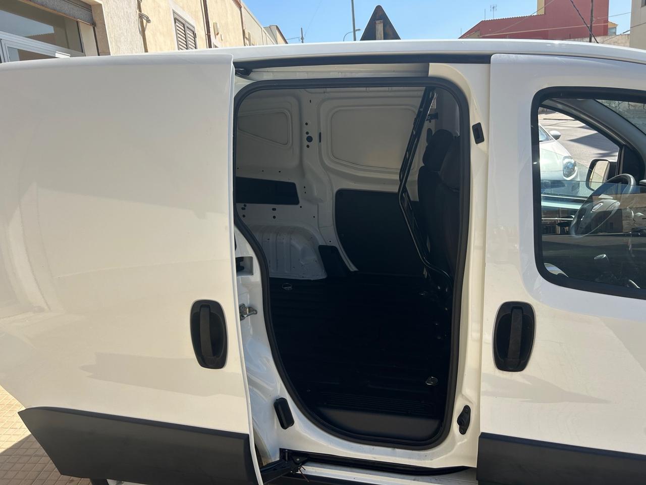 Fiat Fiorino 1.3 MJT 75 CV