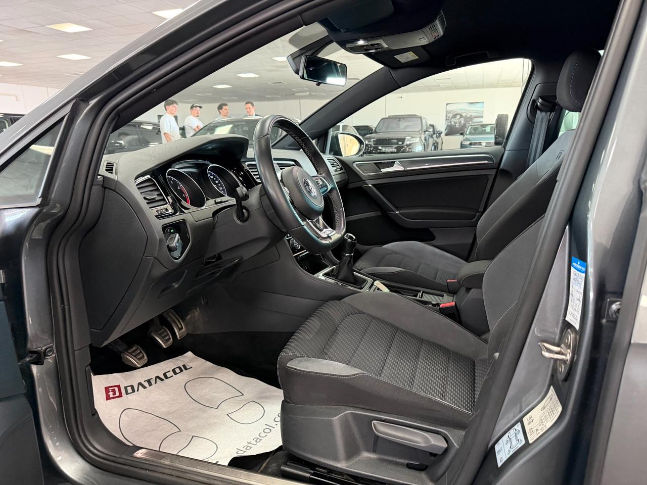 Volkswagen Golf 1.5 TSI ACT 5p. R Line