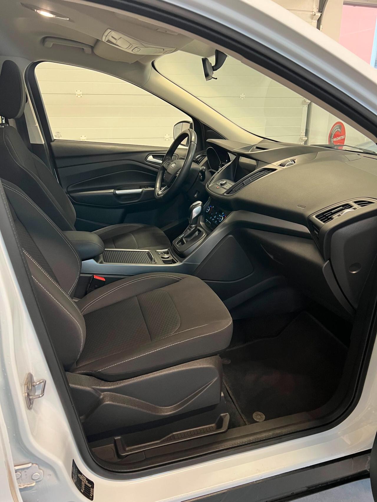 Ford Kuga 2.0 TDCI 120 CV S&S 2WD Powershift