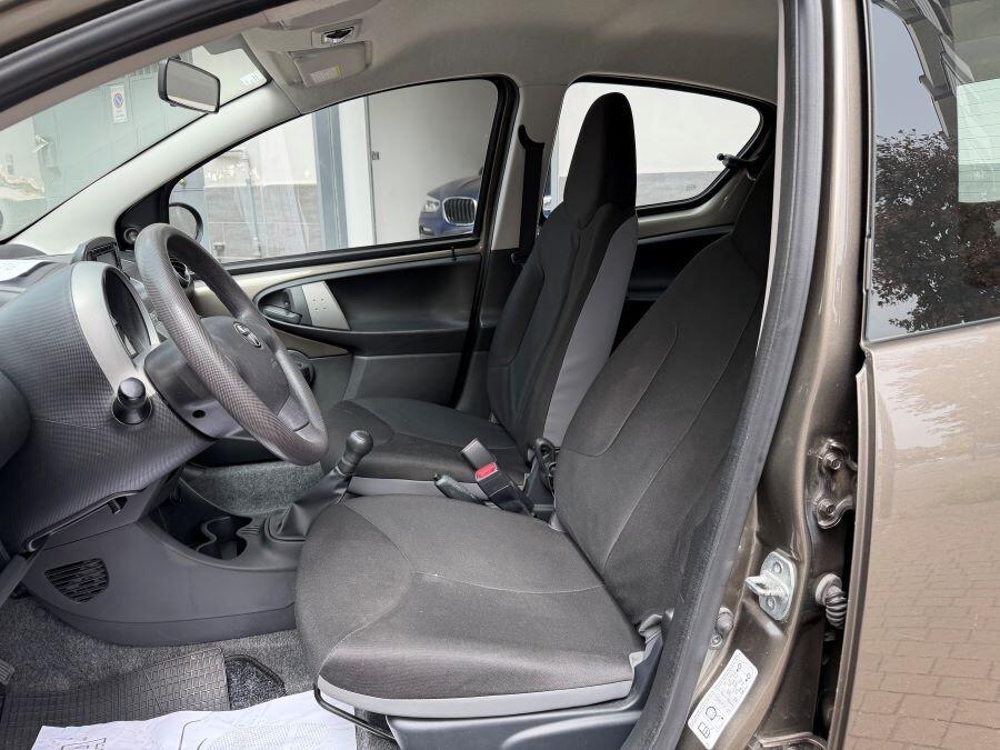 TOYOTA AYGO 1.0 SOL NAVI CERTIFICATA UNIPROPRIETA'