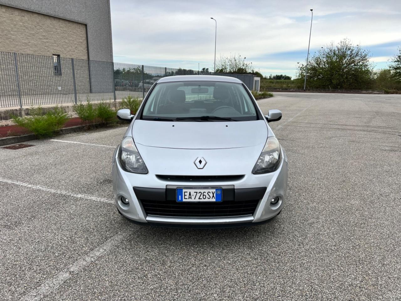 Renault Clio 1.2 16V 5 porte Confort