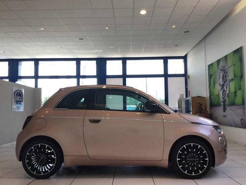 FIAT 500C Hybrid Hybrid La Prima MY25