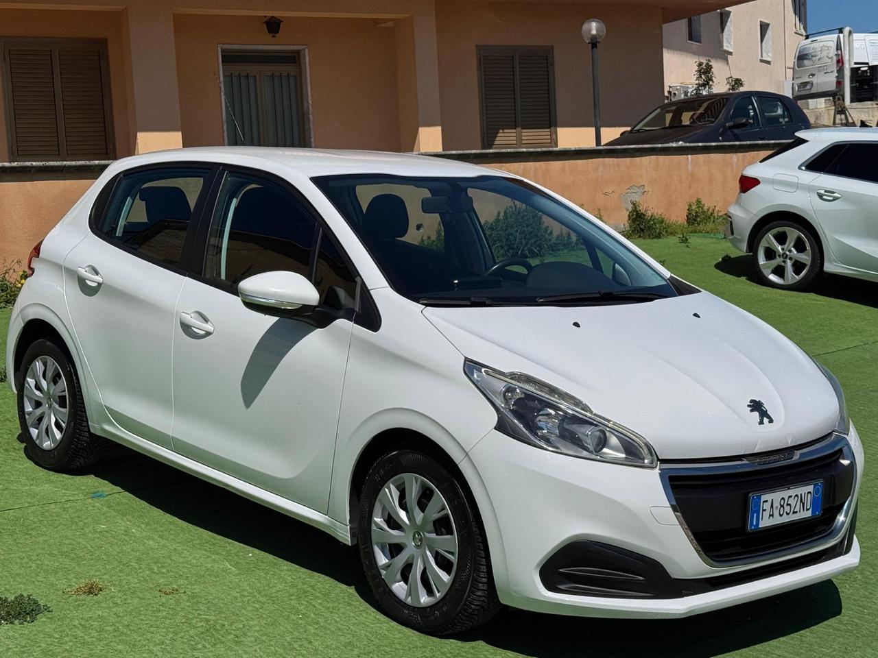 Peugeot 208 1.4 HDi 68 CV 5 porte Active