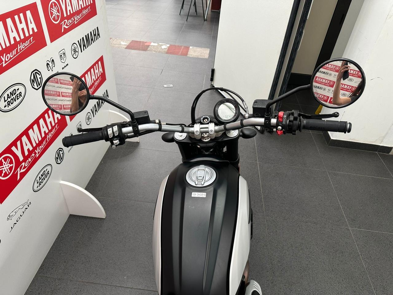 Ducati Scrambler Icon dark