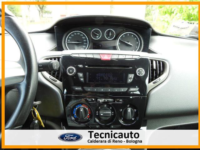 LANCIA Ypsilon 1.2 69 CV 5 porte S&S Gold *NEOPATENTATO*