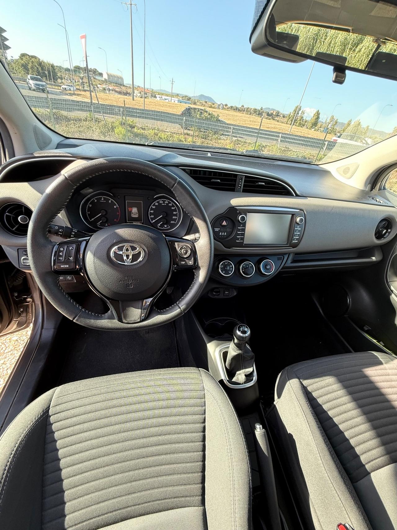 Toyota Yaris 1.5 5 porte Active