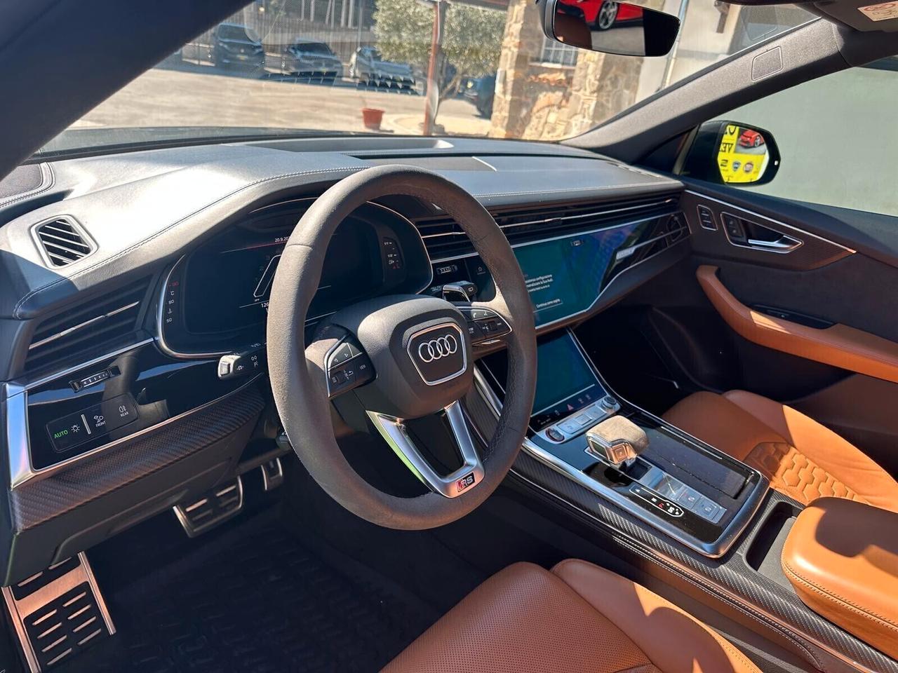 Audi Q8 RS TFSI V8 quattro tiptronic