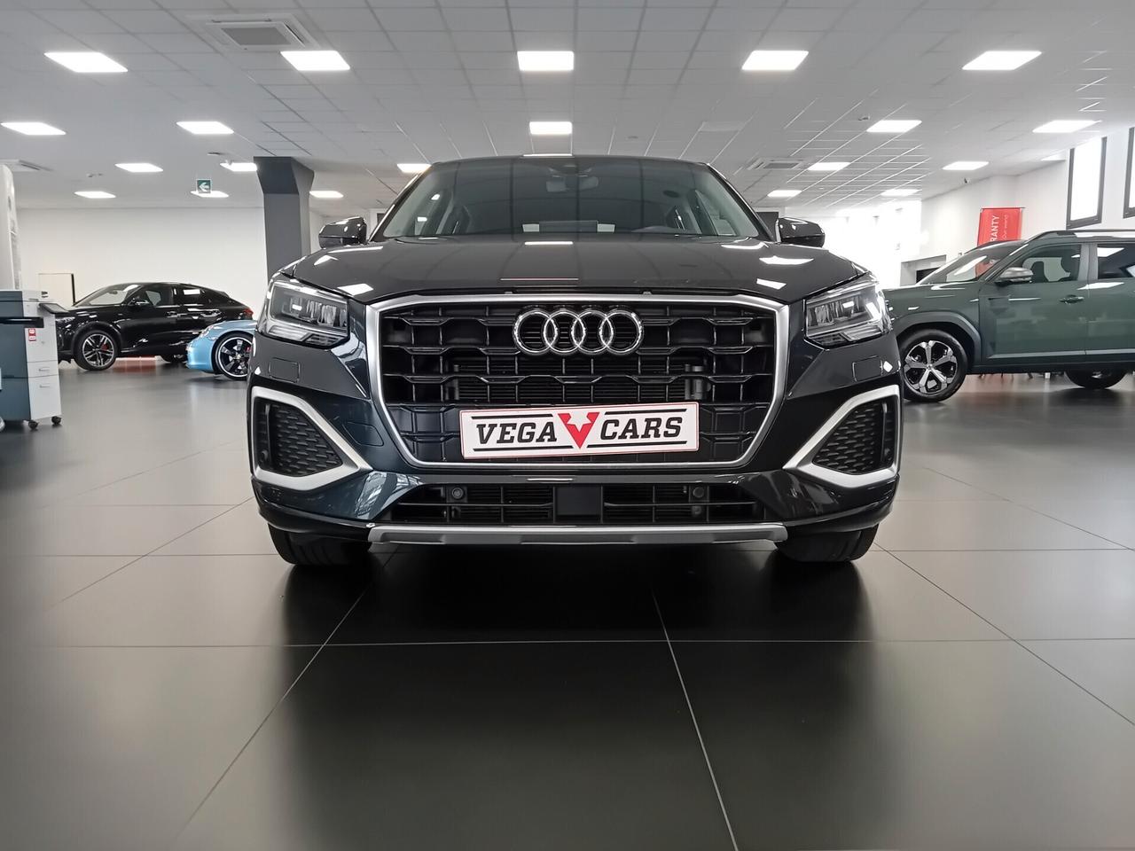 Audi Q2 30 TFSI Business Advanced Prestige