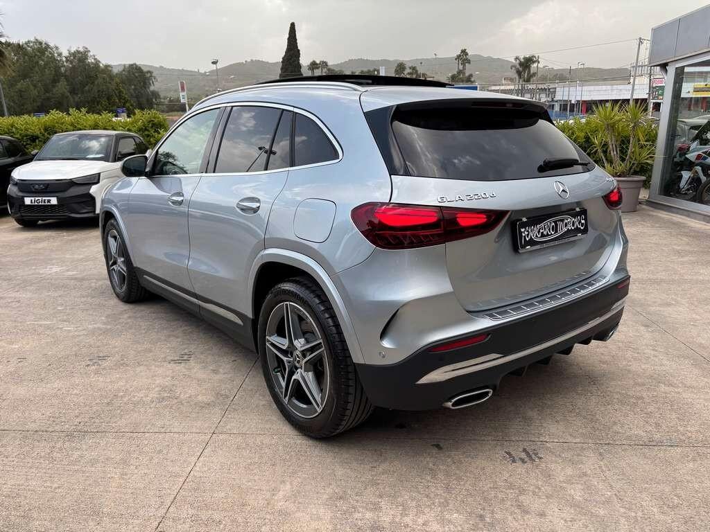 Mercedes GLA 220 d tetto 4Matic AMG Line Premium Plus