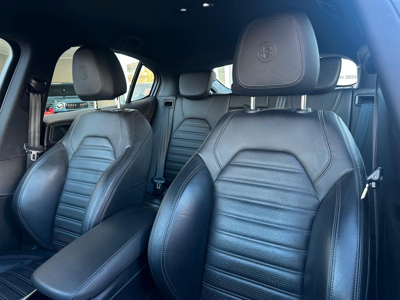 Alfa Romeo Stelvio 2.2 Turbodiesel 210 CV AT8 Q4 Veloce - Rosso Competizione