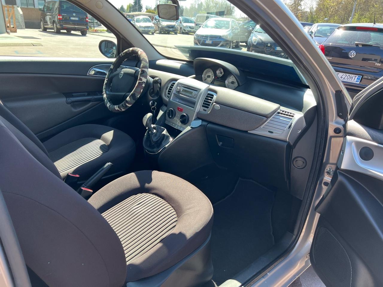 Lancia Ypsilon 1.4 Argento Ecochic GPL