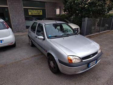 Ford Fiesta 1.2i 16V cat 5 porte Ghia