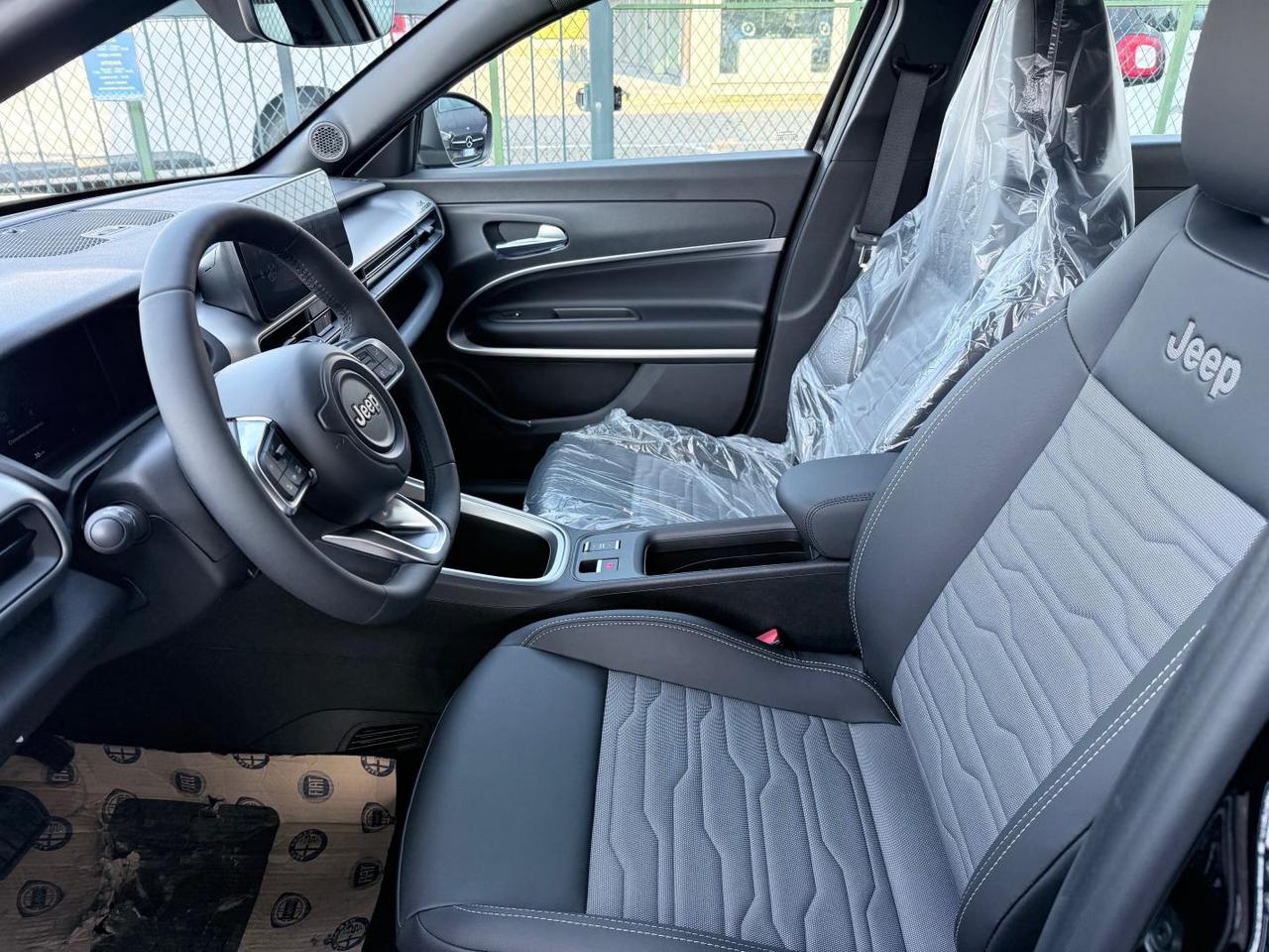 Jeep Avenger 1.2 turbo e-hybrid mhev Upland 4xe 145cv edct6