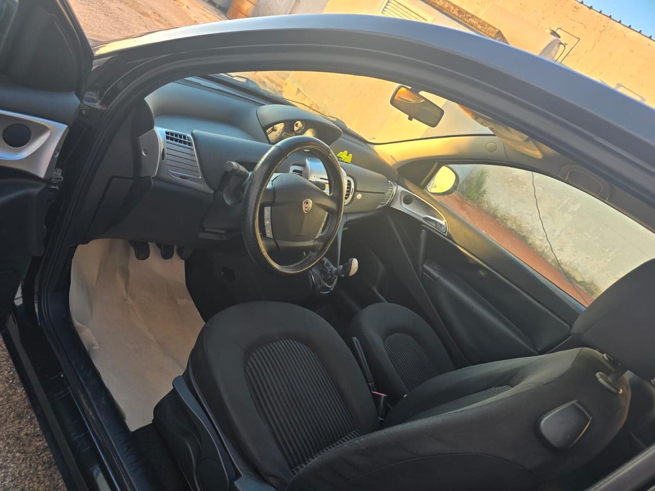 Lancia Ypsilon 1.2 Elle
