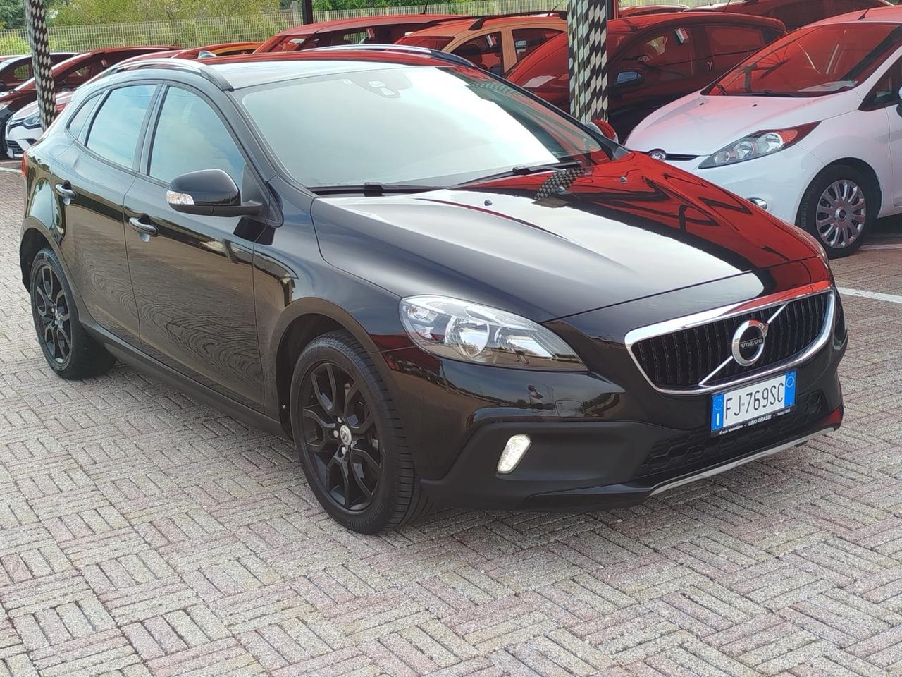 Volvo V40 Cross Country D2 136.000 KM