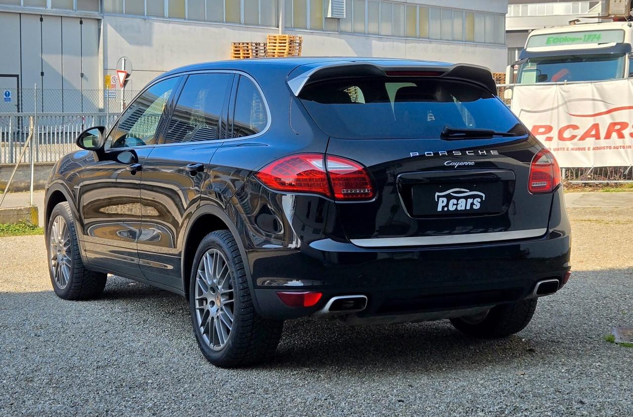 Porsche cayenne 3.0 V6 TDI platinum edition