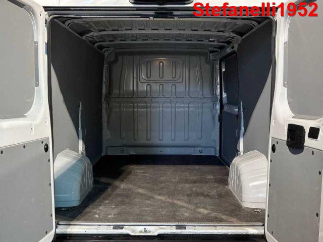 PEUGEOT Boxer 330 L2H1 2.2 bluehdi 120cv S&S