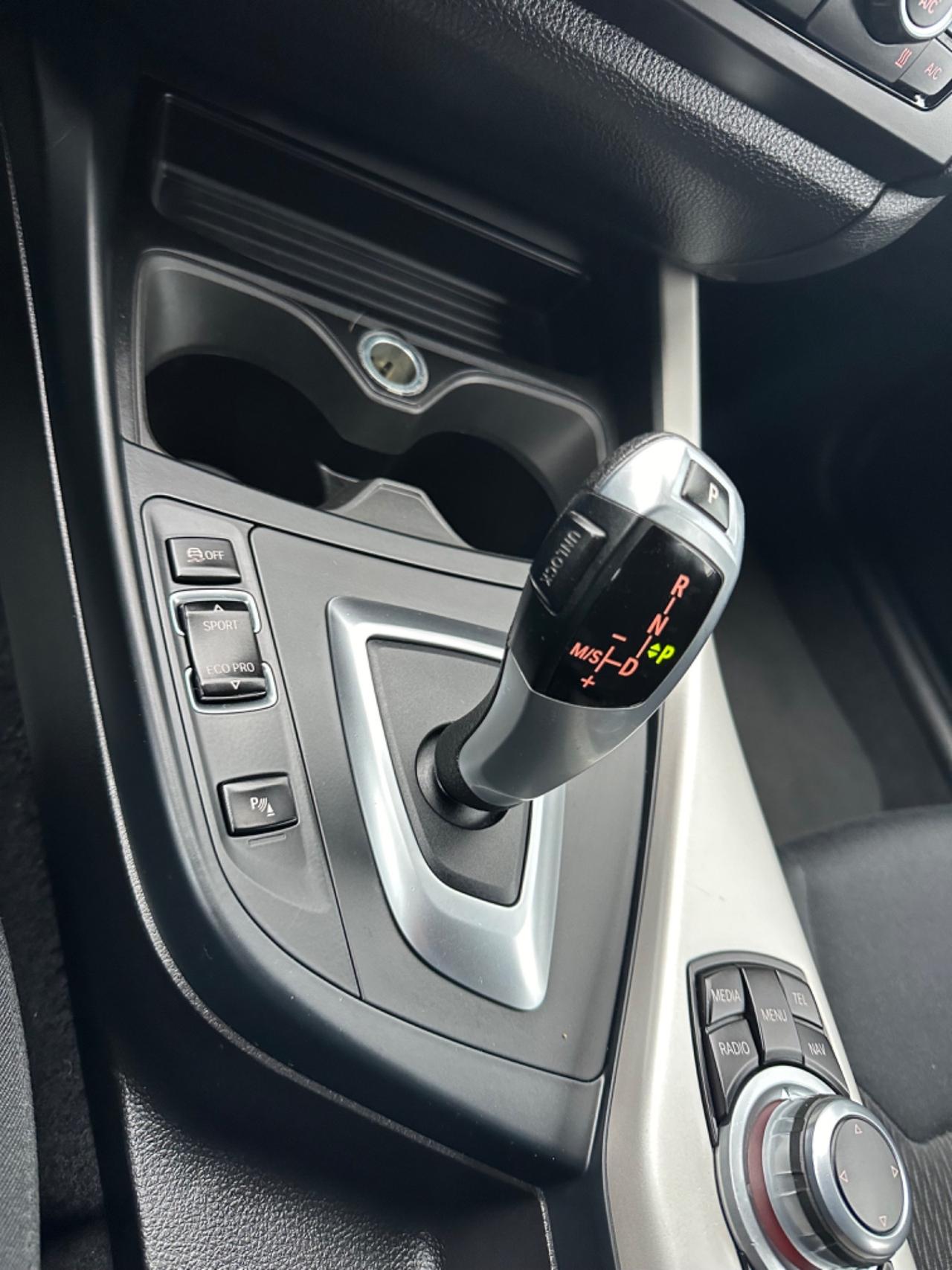 Bmw serie 1 2.0 116cv ADATTA A NEOPATENTATI