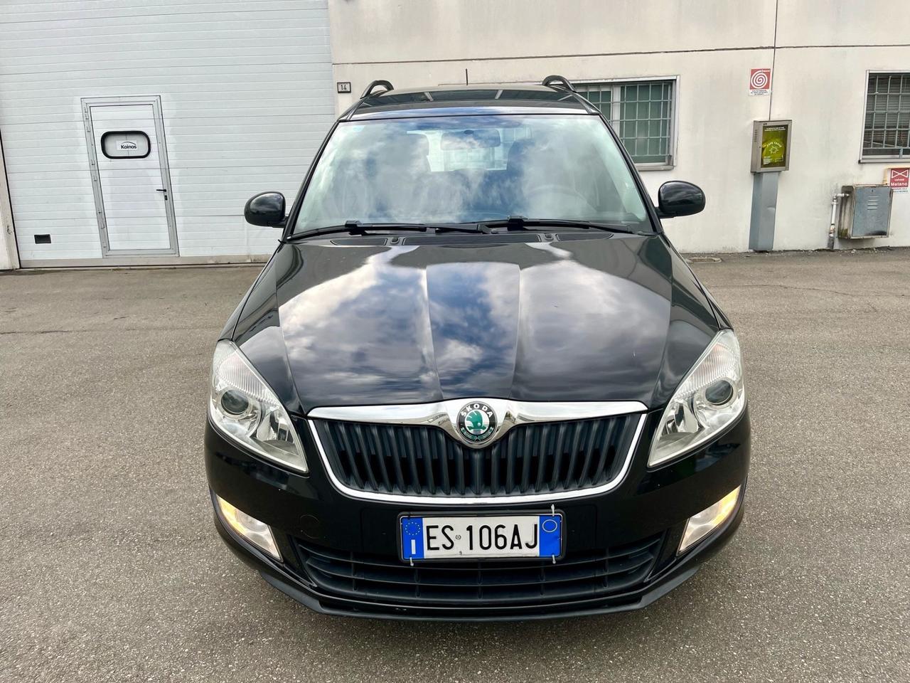 Skoda Roomster 1.2benz 2013 155.000km perfetta per neopatentati