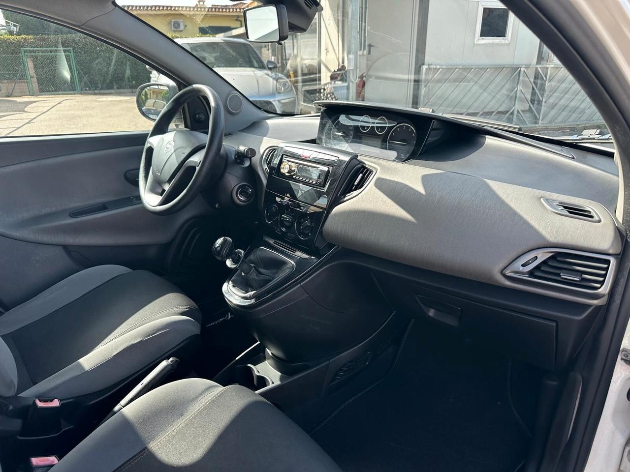 Lancia New Ypsilon 1.2 Benzina