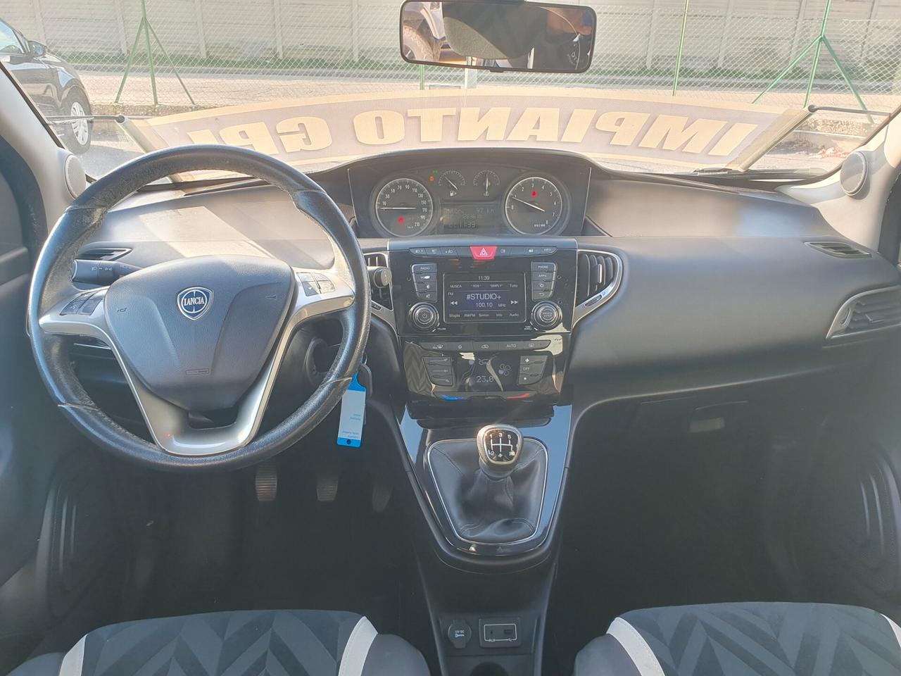 Lancia Ypsilon 1.2 69 CV benzina GPL Neopatent 2017