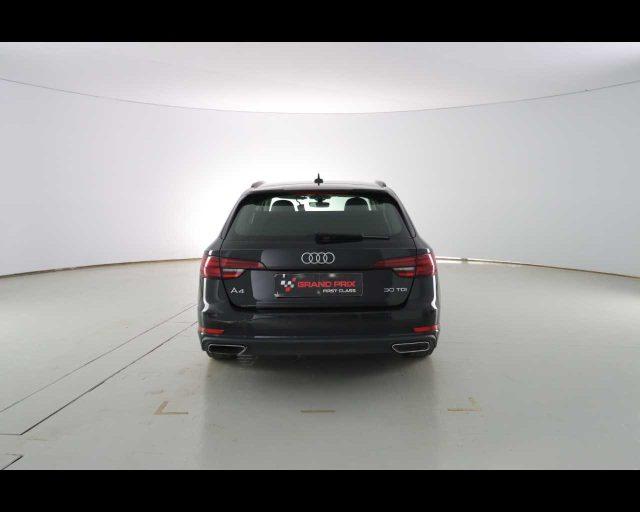 AUDI A4 Avant 30 TDI S tronic Business