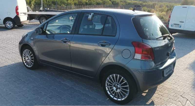 Toyota yaris diesel 1.4 MT (90 cv) d4d