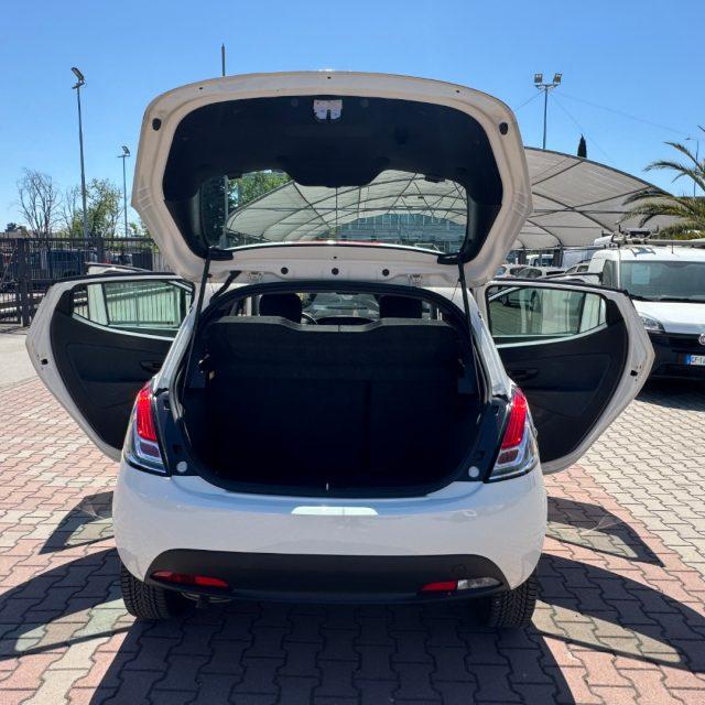 LANCIA Ypsilon 1.2 5 PORTE 5 POSTI ELEFANTINO BLU AZIENDALE