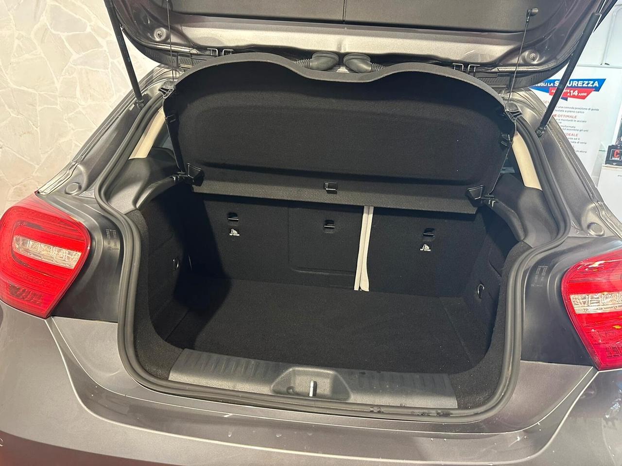 Mercedes-benz A 200 A 200 CDI BlueEFFICIENCY Premium
