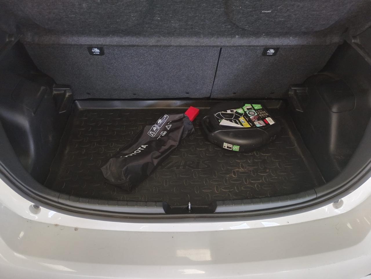 Toyota Yaris 1.0 72 CV 5 porte Active - Nessun vincolo -