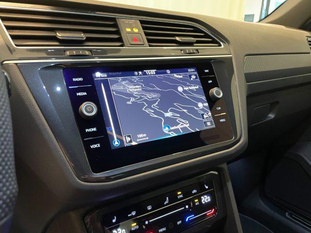 VOLKSWAGEN Tiguan 2.0 TDI DSG 4MOTION R-Line Navi Matrix 20" Camera
