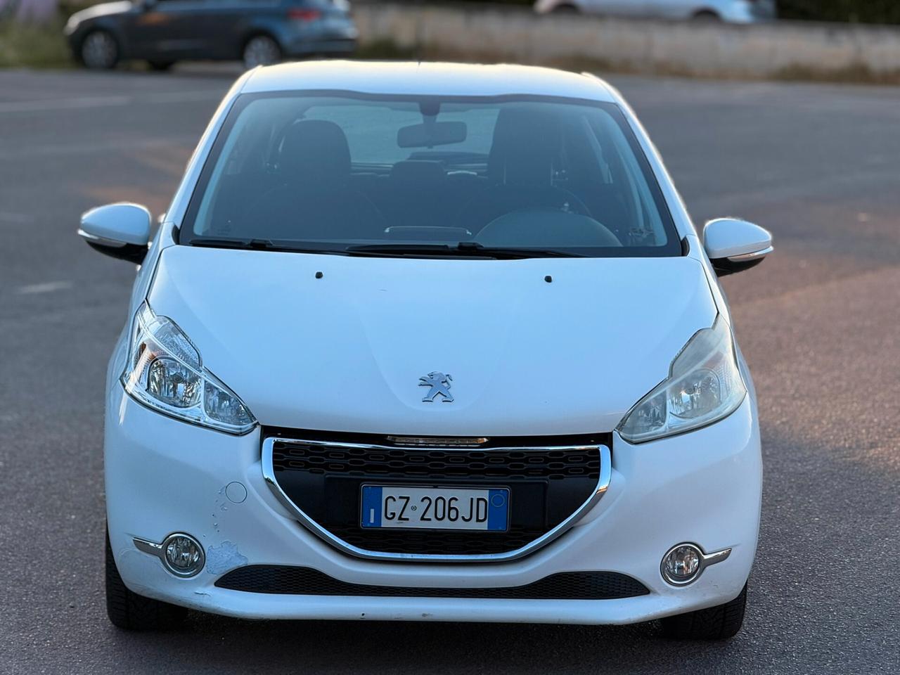 Peugeot 208 1.4 VTi GARANZIA 12 MESI