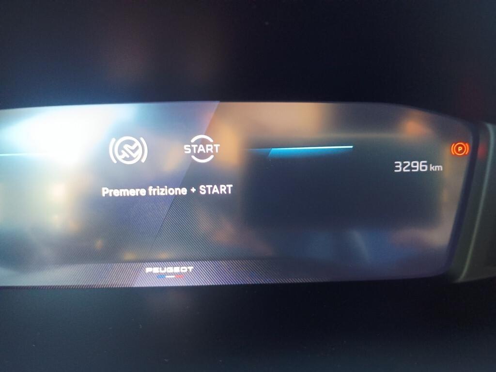 Peugeot 2008 1.2 100cv Allure