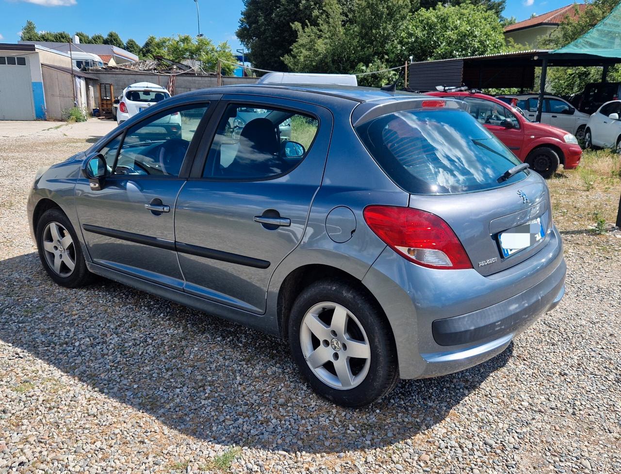 Peugeot 207 1.4 8V 75CV 5p. Energie Sport ECO GPL