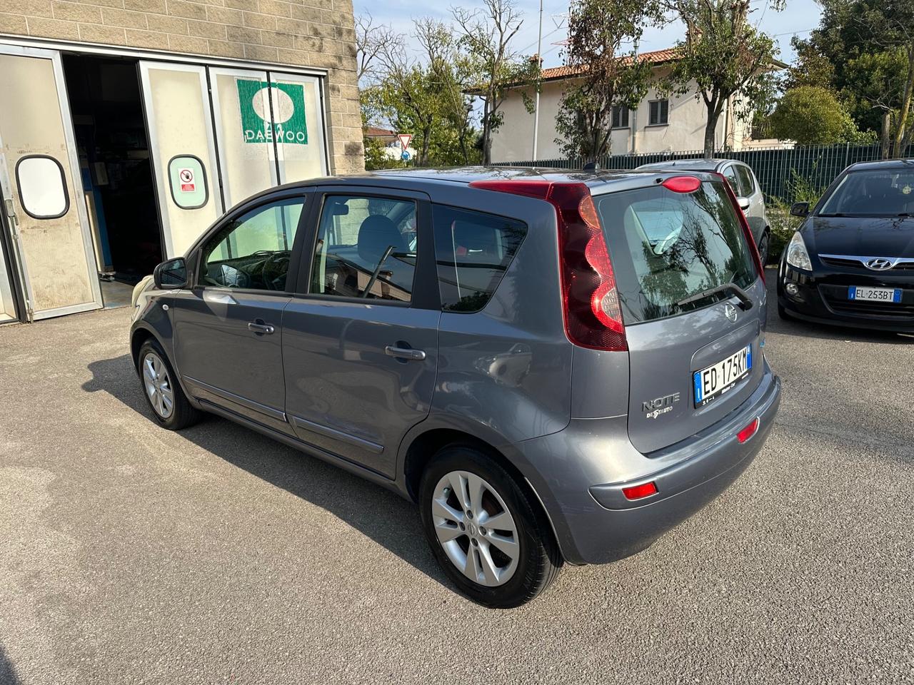 Nissan Note 1.4 bz Acenta 5p. - 2010 - 129.000km Neop