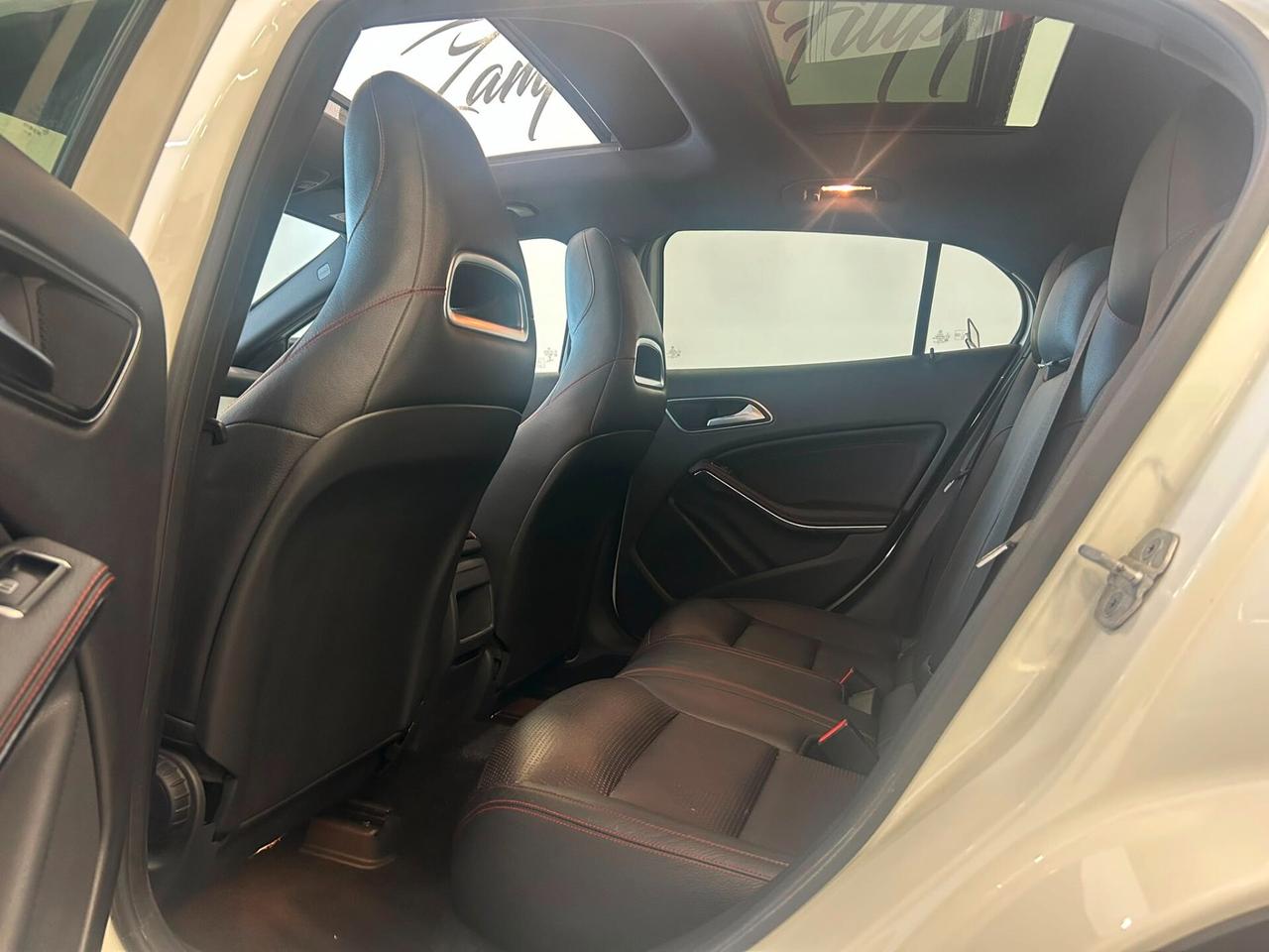 Mercedes GLA 200 CDI 136CV Premium TETTO 2015