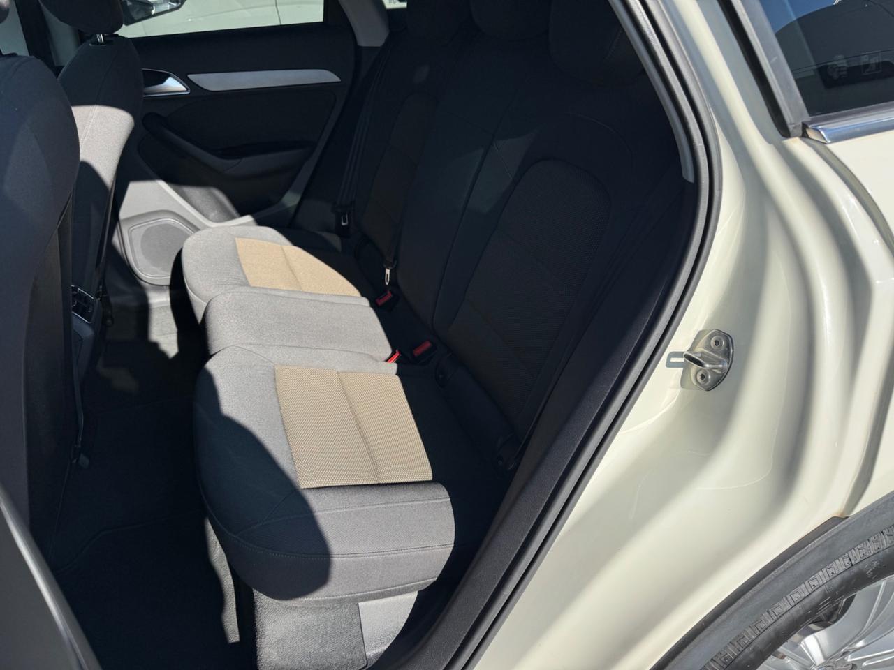 Audi Q3 2.0 TDI Business