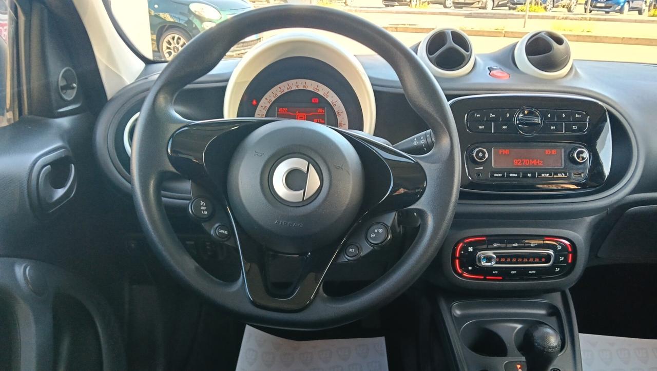 SMART FORFOUR AUTO -PREZZO PROMO!