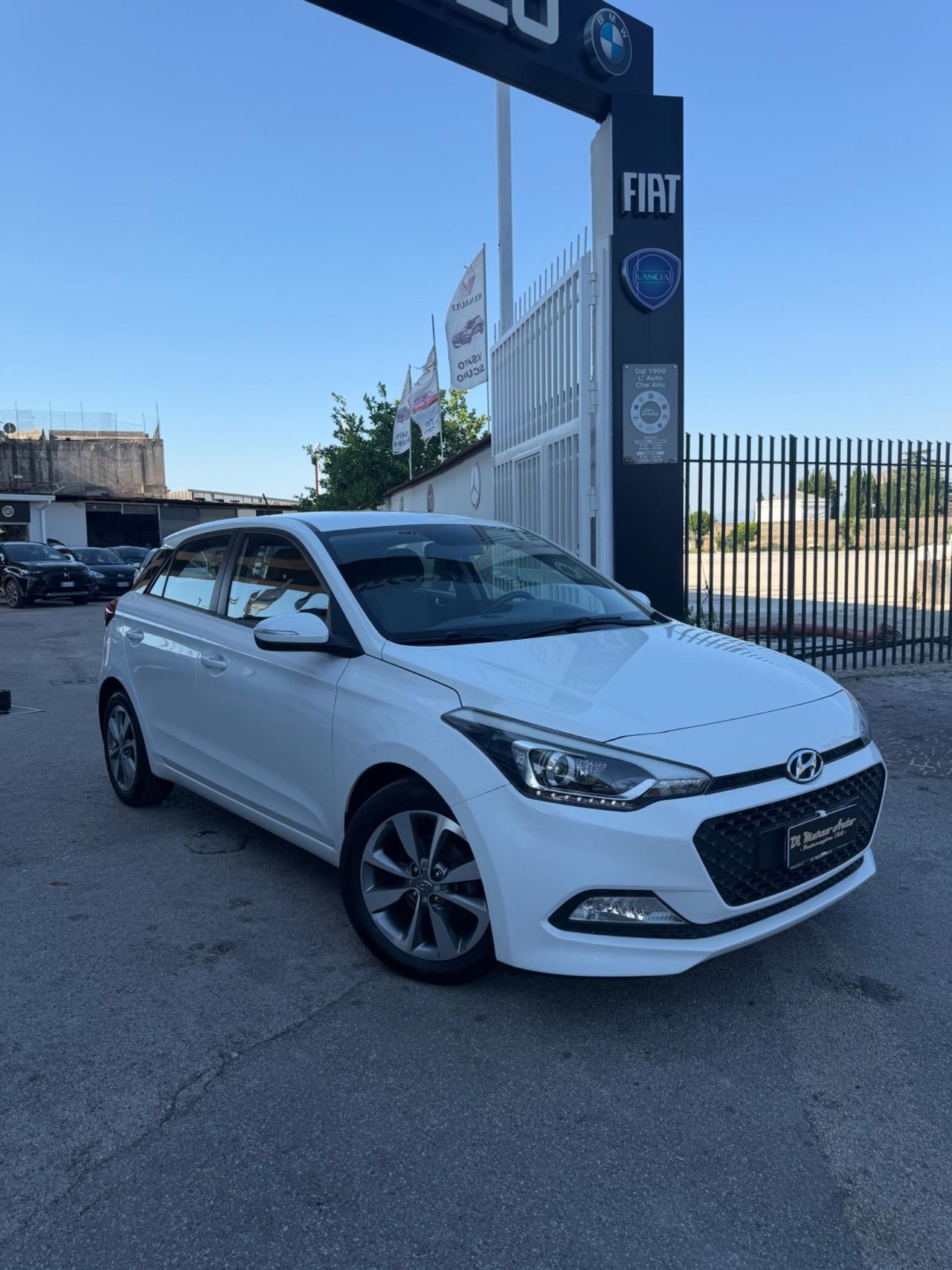 Hyundai i20 Coupé 1.2 3 porte Login