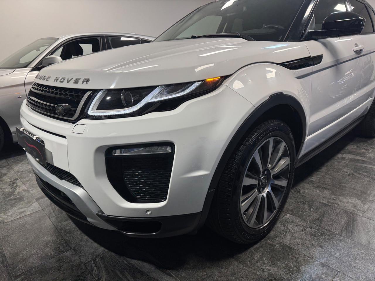 Range Rover Evoque 2.0 TD4 150 CV HSE R-Dynamic